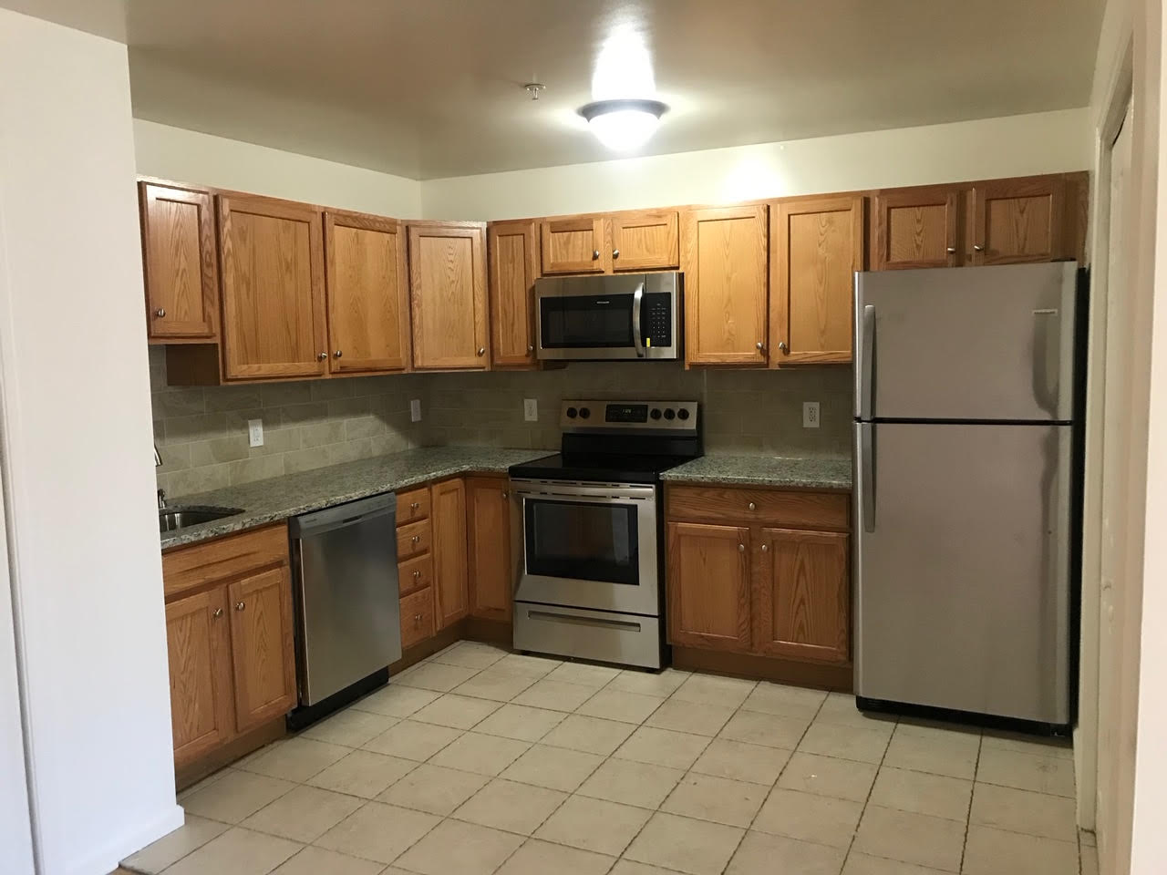 17 East Ivy Lane - 2D