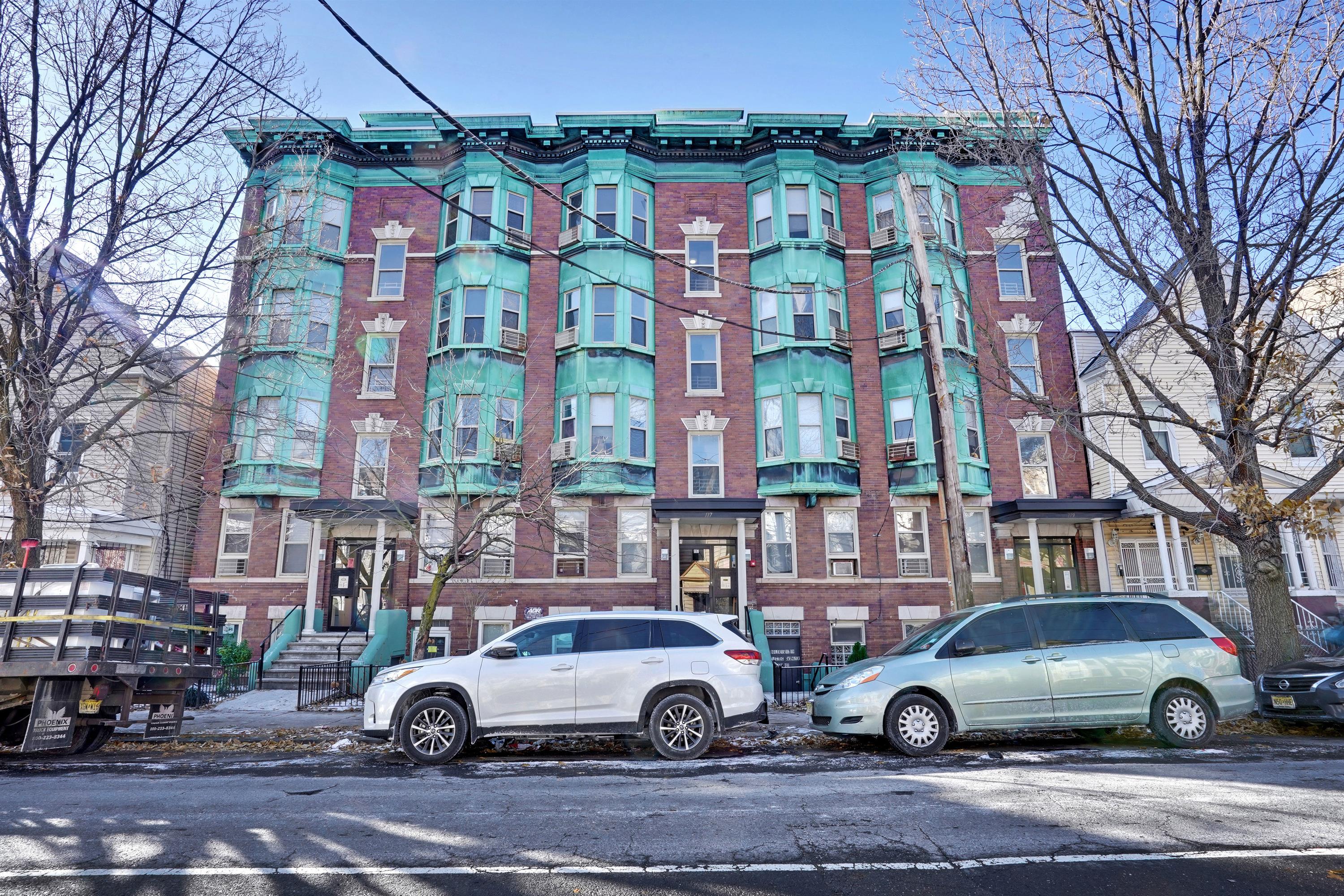 Property main image