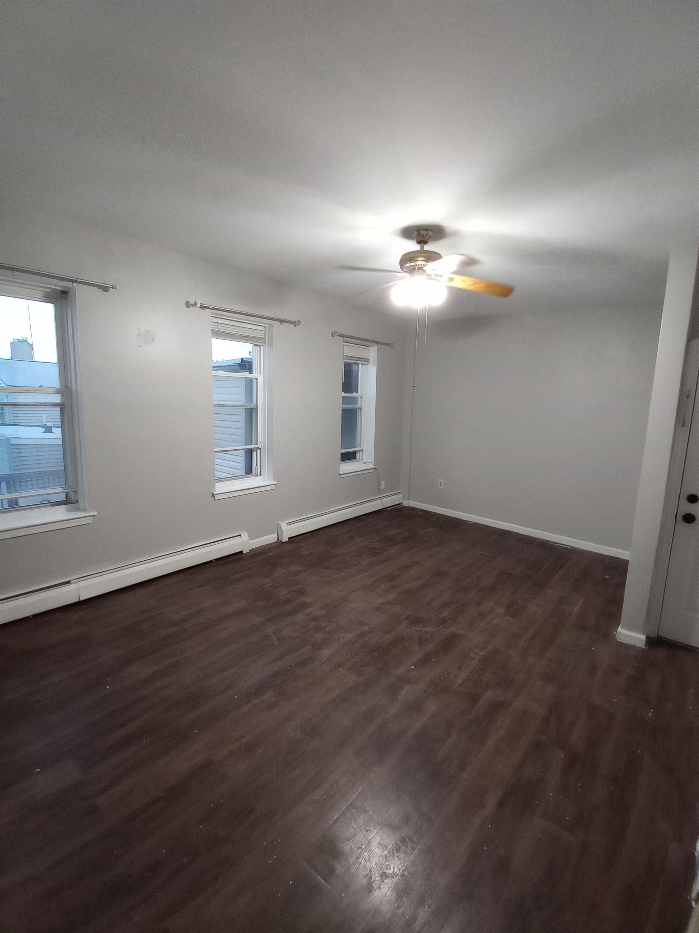 514-516 John F Kennedy Blvd