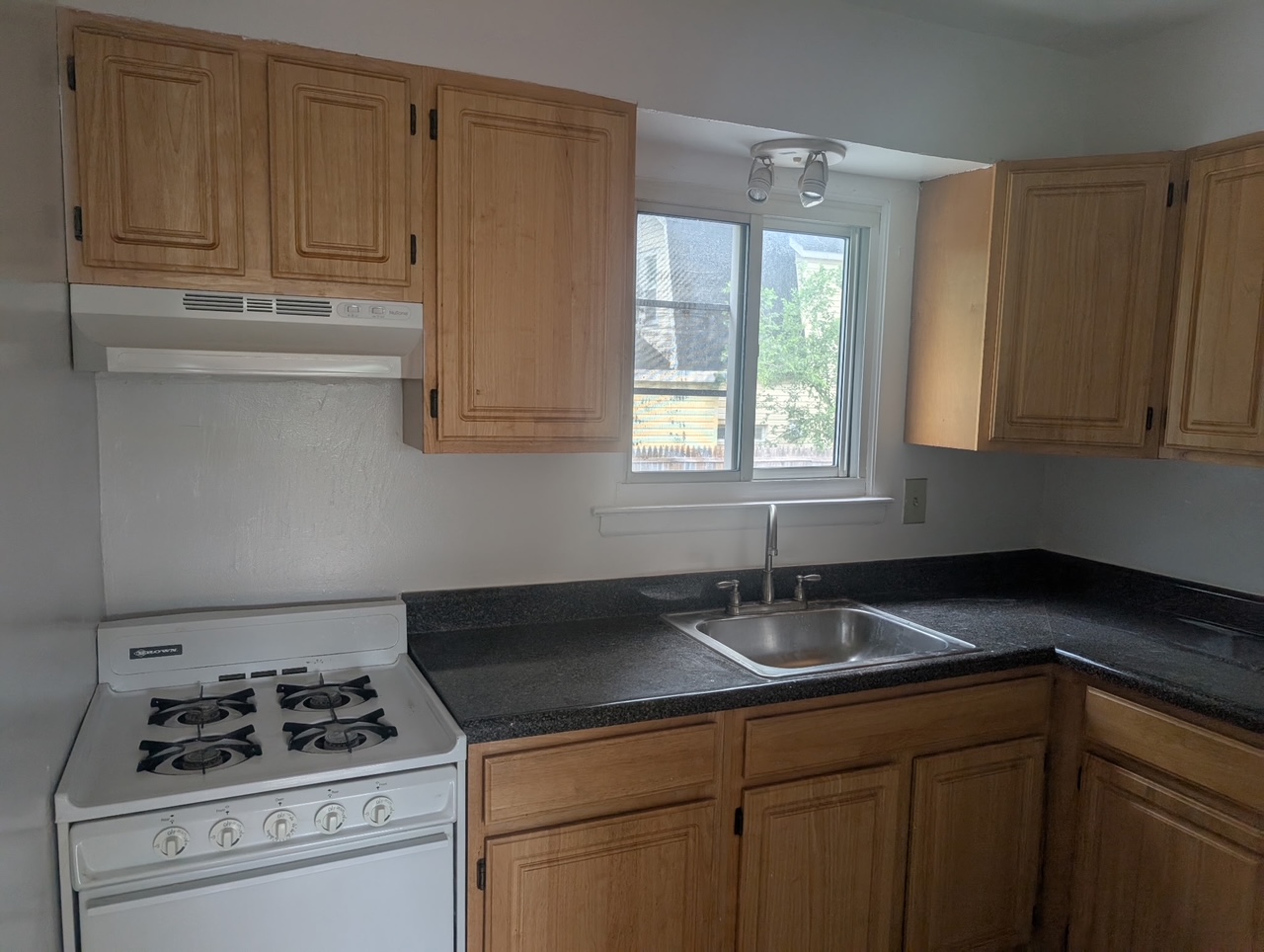1599 Bergen Blvd - 9
